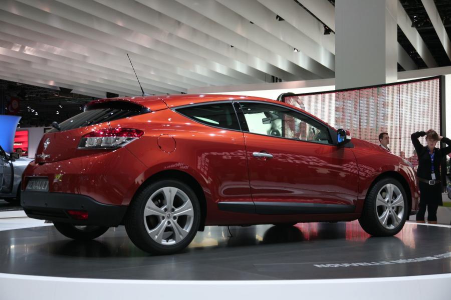  Renault Megane Coupe 2009 года  (фото 72 из 73)